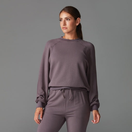 Tavi Womens Ease Crew Sweatshirt Apparel 33 Threads Quartz XSmall