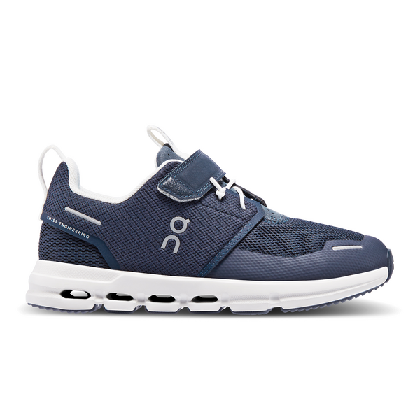 On Kids Cloud Play K Footwear ON Midnight/White 13