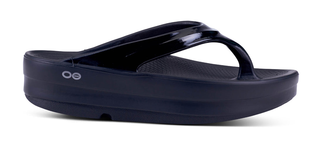 Oofos Women's Oomega Oolala Thong Sandal