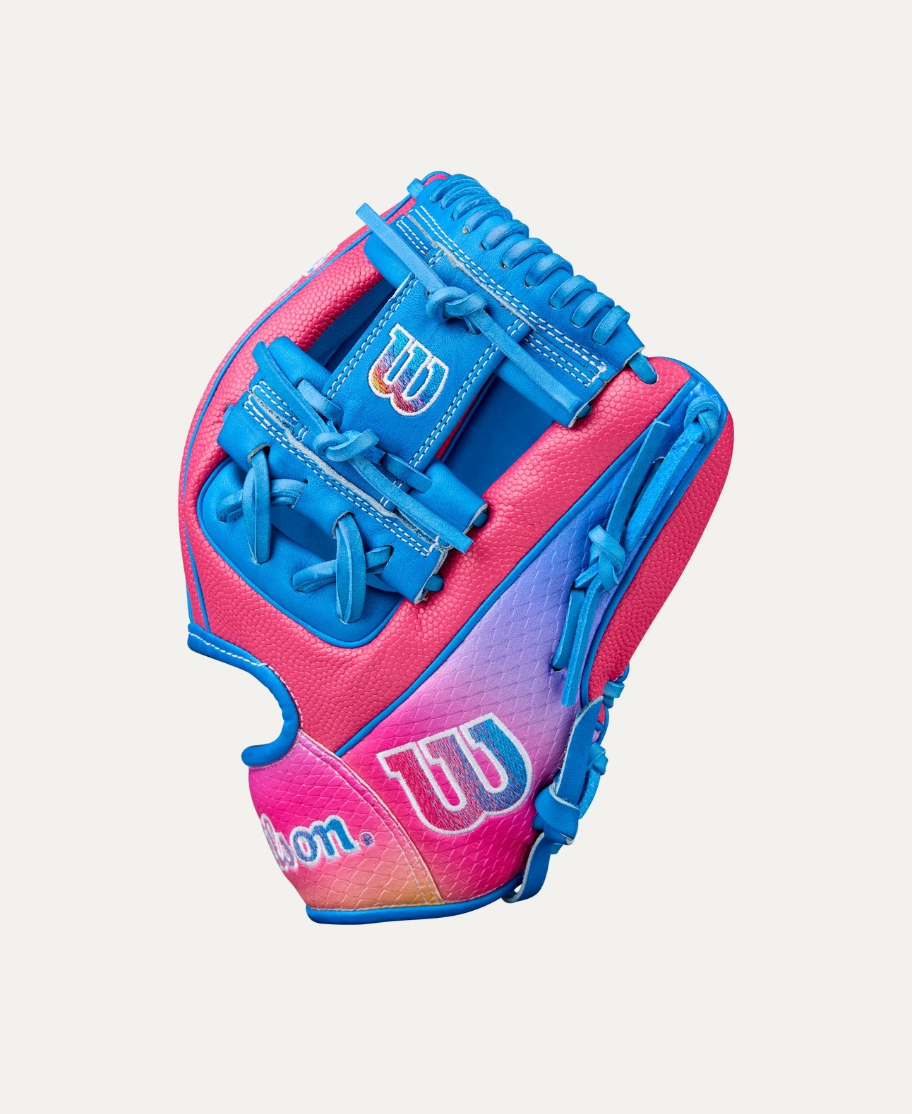 Wilson 2025 Love the Moment™ A2000® 1786SS 11.5” Infield Baseball Glove Equipment Wilson